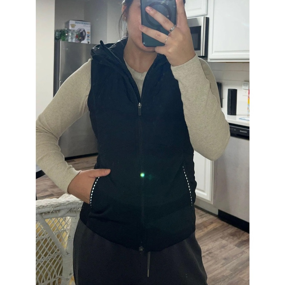 Lululemon another mile vest